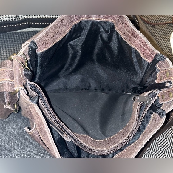 🍫 GUC distressed leather / suede unisex messenger bag rows of pockets 💼 🤩 - Picture 10 of 11